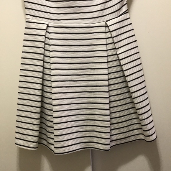 Mini Dress - Picture 5 of 7